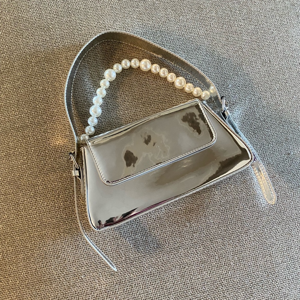 Shiny Silver Shoulder Purse